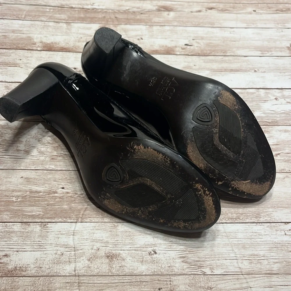 AGL Attilio Giusti Leombruni Vero Cuoio Black Patent Leather Heels Size 38 1/2